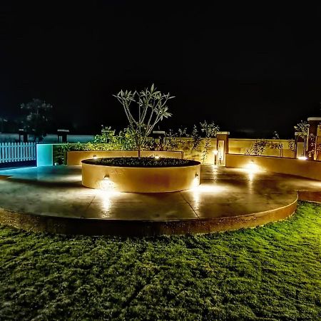 Villa At Lonavala - Saga Montana Exteriör bild